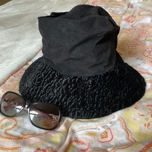Deborah Rhodes • Velvet Suede Hat